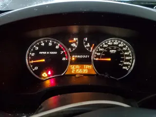 2009 GMC Canyon SLE2 with VIN 1GTCS13E198128296, listed as a Copart auction lot 45133525 with 215,639 mi miles and Salvage Title. Bid and sale history available at carsss.com. Image 9.