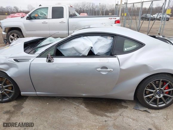 2020 Subaru BRZ Limited with VIN JF1ZCAC13L9702957, listed as a IAAI auction lot 41865516 with 16,749 mi miles. Bid and sale history available at carsss.com. Image 14.