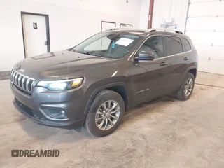 2021 Jeep Cherokee Latitude Lux z VIN 1C4PJMMX5MD194128, wystawiony jako IAAI lot #42257671 z przebiegiem 25 969 mil mil oraz . Historia ofert i sprzedaży dostępna na DreamBid. Obrazek 17.