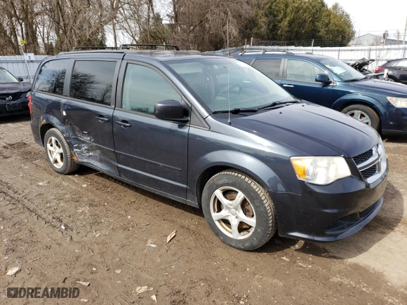 2013 Dodge Grand Caravan SXT with VIN 2C4RDGBG4DR758787, listed as a Copart auction lot 49152665 with 195,939 mi miles and Salvage Title. Bid and sale history available at carsss.com. Image 4.
