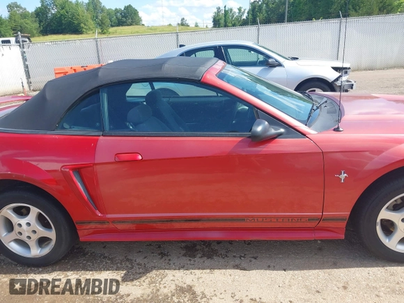 2001 Ford Mustang Deluxe with VIN 1FAFP44441F135562, listed as a IAAI auction lot 42343630 with 156,394 mi miles and . Bid and sale history available at DreamBid. Image 14.