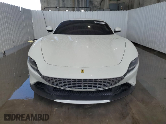 2024 Ferrari Roma z VIN ZFF98RNA4R0301164, wystawiony jako Copart lot #61120144 z przebiegiem 1263 mil mil oraz Nie do naprawy. Historia ofert i sprzedaży dostępna na DreamBid. Obrazek 5.