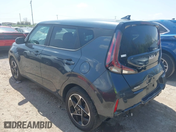 2023 Kia Soul EX with VIN KNDJ33AU5P7196324, listed as a IAAI auction lot 41870556 with 44,213 mi miles. Bid and sale history available at carsss.com. Image 3.