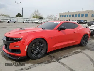 2019 Chevrolet Camaro 1SS z VIN 1G1FE1R71K0141267, wystawiony jako Copart lot #51387315 z przebiegiem 18 439 mil mil oraz Szkoda całkowita • Salvage title. Historia ofert i sprzedaży dostępna na DreamBid. Obrazek 1.