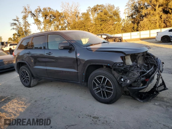 2020 Jeep Grand Cherokee Trailhawk z VIN 1C4RJFLT6LC417087, wystawiony jako Copart lot #82244724 z przebiegiem 73 264 mil mil oraz Szkoda całkowita • Salvage title. Historia ofert i sprzedaży dostępna na DreamBid. Obrazek 4.