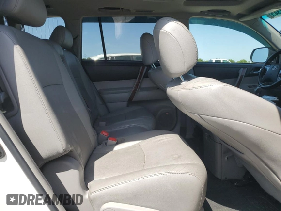 2011 Toyota Highlander Limited with VIN 5TDYK3EH6BS045702, listed as a Copart auction lot 57365345 with 178,878 mi miles and Salvage title. Bid and sale history available at DreamBid. Image 11.