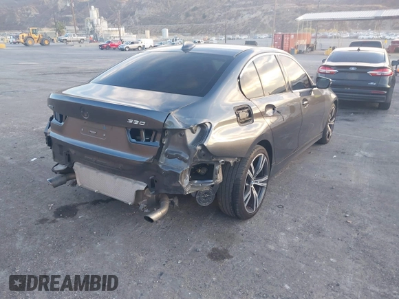 2019 BMW 3 Series 330i xDrive with VIN WBA5R7C58KAJ81967, listed as a IAAI auction lot 41093104 with 46,445 mi miles. Bid and sale history available at carsss.com. Image 4.