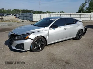 2023 Nissan Altima SR z VIN 1N4BL4CV9PN372549, wystawiony jako Copart lot #54231935 z przebiegiem 109 612 mil mil oraz Szkoda całkowita • Salvage title. Historia ofert i sprzedaży dostępna na DreamBid. Obrazek 1.