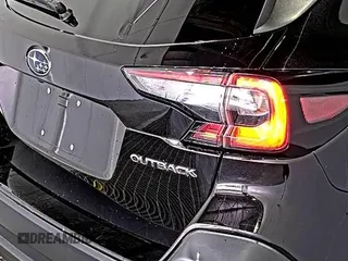 2020 Subaru Outback Premium с VIN 4S4BTACC8L3141957, выставлен на аукционе IAAI как лот 42557552 с пробегом 70 141 миль миль и . История ставок и продаж доступна на DreamBid. Изображение 9.