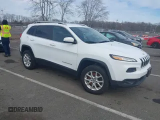 2014 Jeep Cherokee Latitude with VIN 1C4PJMCS0EW191696, listed as a IAAI auction lot 41642621 with 83,699 mi miles. Bid and sale history available at carsss.com. Image 1.