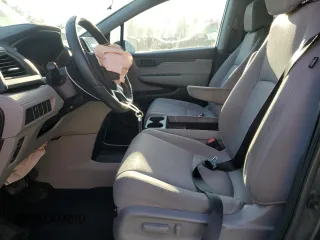2019 Honda Odyssey LX with VIN 5FNRL6H24KB023597, listed as a Copart auction lot 81958364 with 135,347 mi miles and Salvage Title. Bid and sale history available at DreamBid. Image 7.