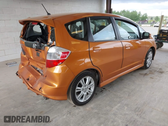 2010 Honda Fit Sport with VIN JHMGE8G41AS005199, listed as a IAAI auction lot 42272621 with 205,682 mi miles and . Bid and sale history available at DreamBid. Image 4.