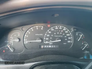 1999 Ford Explorer XLT z VIN 1FMZU35P8XZA31923, wystawiony jako Copart lot #81499304 z przebiegiem 262 209 mil mil oraz Szkoda całkowita • Salvage title. Historia ofert i sprzedaży dostępna na DreamBid. Obrazek 9.