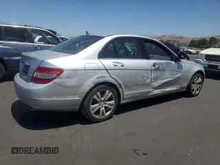 2008 Mercedes-Benz C 300 Sport с VIN WDDGF54X78F046988, выставлен на аукционе Copart как лот 62711495 с пробегом 164 443 миль миль и Списание • Salvage title. История ставок и продаж доступна на DreamBid. Изображение 3.