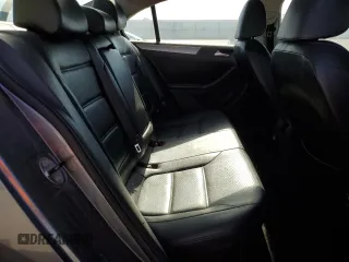 2014 Volkswagen Jetta SE with VIN 3VWD07AJXEM315231, listed as a Copart auction lot 58258075 with 99,860 mi miles and Salvage title. Bid and sale history available at DreamBid. Image 10.