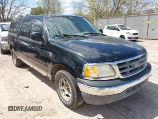2003 Ford F-150 XLT with VIN 1FTRW07613KC71609, listed as a IAAI auction lot 42186741 with 190,591 mi miles. Bid and sale history available at carsss.com. Image 1.