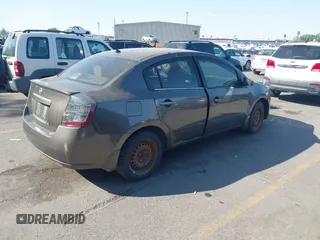 2008 Nissan Sentra 2.0 с VIN 3N1AB61E78L631874, выставлен на аукционе IAAI как лот 42572380 с пробегом 176 462 миль миль и . История ставок и продаж доступна на DreamBid. Изображение 4.
