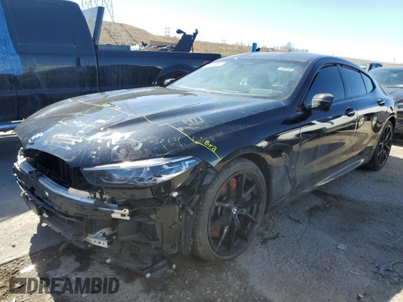 2021 BMW 8 Series M850i z VIN WBAGV8C08MCF93122, wystawiony jako Copart lot #47686883 z przebiegiem Nie podano mil oraz . Historia ofert i sprzedaży dostępna na DreamBid. Obrazek 1.