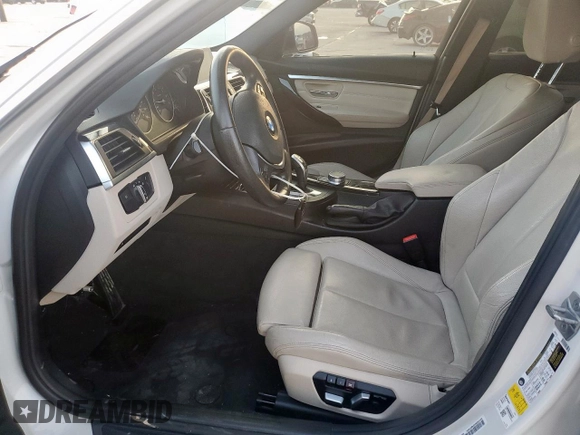 2018 BMW 3 Series 330i with VIN WBA8B9G50JNU57475, listed as a Copart auction lot 49146055 with 73,565 mi miles and Salvage Title. Bid and sale history available at carsss.com. Image 7.