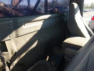 2002 Ford F-150 XL with VIN 1FTRF172X2KA04955, listed as a IAAI auction lot 41776610 with 1 mi miles. Bid and sale history available at carsss.com. Image 8.