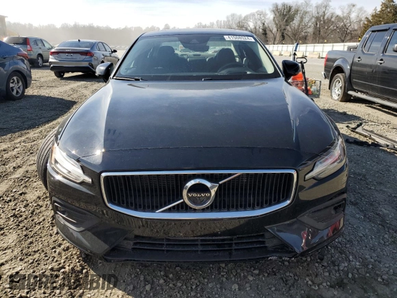 2019 Volvo S60 Momentum with VIN 7JRA22TK4KG004510, listed as a Copart auction lot 41508524 with 27,749 mi miles. Bid and sale history available at carsss.com. Image 5.