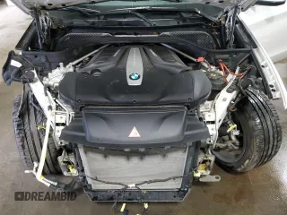 2017 BMW X5 xDrive50i with VIN 5UXKR6C57H0J84002, listed as a Copart auction lot 62474004 with 109,029 mi miles and Salvage title. Bid and sale history available at DreamBid. Image 11.