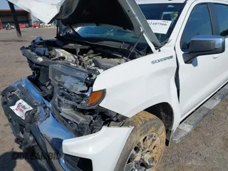 2020 Chevrolet Silverado 1500 LT with VIN 3GCUYDET4LG203526, listed as a IAAI auction lot 42107566 with 106,584 mi miles and . Bid and sale history available at DreamBid. Image 17.