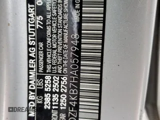2017 Mercedes-Benz E 300 Luxury z VIN WDDZF4KB7HA057948, wystawiony jako Copart lot #55938655 z przebiegiem 97 828 mil mil oraz Szkoda całkowita • Salvage title. Historia ofert i sprzedaży dostępna na DreamBid. Obrazek 12.