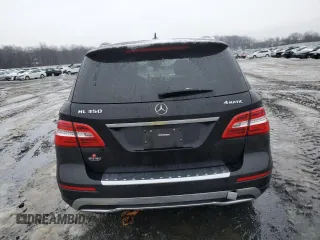 2015 Mercedes-Benz M 350 z VIN 4JGDA5HB9FA571227, wystawiony jako Copart lot #71989152 z przebiegiem 99 619 mil mil oraz . Historia ofert i sprzedaży dostępna na DreamBid. Obrazek 6.