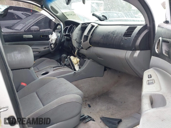 2009 Toyota Tacoma PreRunner with VIN 3TMJU62N59M082788, listed as a IAAI auction lot 41297385 with 253,581 mi miles. Bid and sale history available at carsss.com. Image 5.