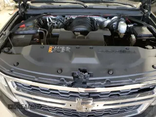 2018 Chevrolet Suburban LT z VIN 1GNSKHKC3JR228393, wystawiony jako Copart lot #56723575 z przebiegiem 149 932 mil mil oraz Czysty tytuł • Clean title. Historia ofert i sprzedaży dostępna na DreamBid. Obrazek 12.