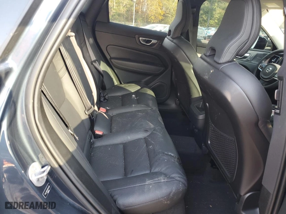 2024 Volvo XC60 Plus Dark Theme with VIN YV4L12RL5R1744782, listed as a Copart auction lot 82366034 with 22,864 mi miles and Salvage Title. Bid and sale history available at carsss.com. Image 11.