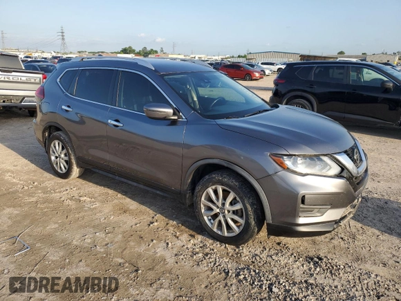 2020 Nissan Rogue SV z VIN JN8AT2MT3LW015576, wystawiony jako Copart lot #56189775 z przebiegiem 43 786 mil mil oraz Szkoda całkowita • Salvage title. Historia ofert i sprzedaży dostępna na DreamBid. Obrazek 4.