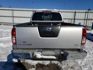 2008 Nissan Frontier SE with VIN 1N6AD06UX8C413666, listed as a Copart auction lot 86833004 with 182,284 mi miles and Salvage title. Bid and sale history available at DreamBid. Image 6.