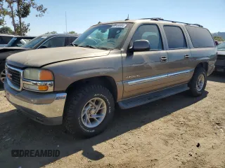 2003 GMC Yukon XL SLT with VIN 1GKFK16T83J175756, listed as a Copart auction lot 69468984 with 239,792 mi miles and Salvage Title. Bid and sale history available at carsss.com. Image 1.