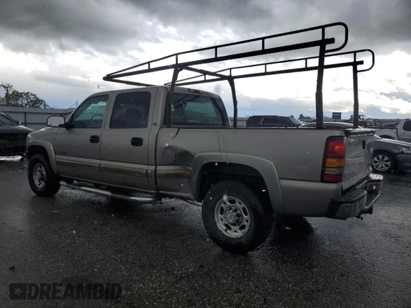 2001 Chevrolet Silverado 1500HD LS z VIN 1GCGC13U71F140281, wystawiony jako Copart lot #49076215 z przebiegiem 277 458 mil mil oraz Szkoda całkowita • Salvage title. Historia ofert i sprzedaży dostępna na DreamBid. Obrazek 2.
