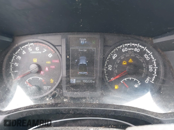 2018 Toyota Tacoma SR z VIN 5TFAX5GN3JX115019, wystawiony jako IAAI lot #42116802 z przebiegiem 190 220 mil mil oraz . Historia ofert i sprzedaży dostępna na DreamBid. Obrazek 7.