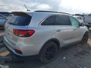 2020 Kia Sorento LX V6 with VIN 5XYPG4A58LG660524, listed as a IAAI auction lot 41505220 with 60,252 mi miles. Bid and sale history available at carsss.com. Image 4.
