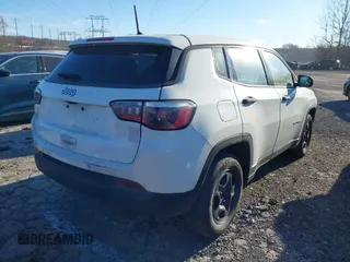 2018 Jeep Compass Sport with VIN 3C4NJCAB8JT263412, listed as a IAAI auction lot 41561089 with 94,275 mi miles. Bid and sale history available at carsss.com. Image 4.