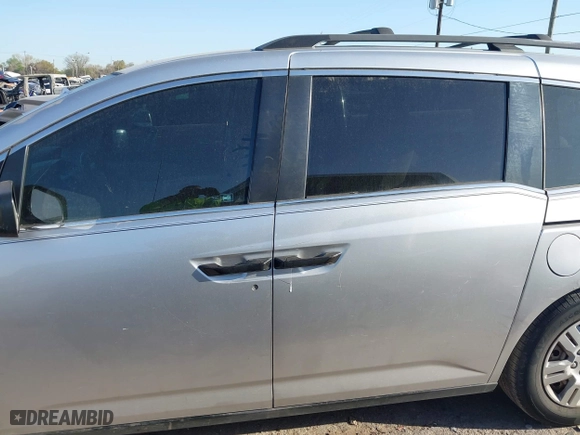 2012 Honda Odyssey LX with VIN 5FNRL5H28CB019838, listed as a IAAI auction lot 41844803 with 179,454 mi miles. Bid and sale history available at carsss.com. Image 14.
