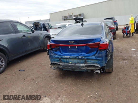 2021 Kia Forte LXS with VIN 3KPF24AD0ME288497, listed as a IAAI auction lot 41888110 with 71,646 mi miles and . Bid and sale history available at DreamBid. Image 17.
