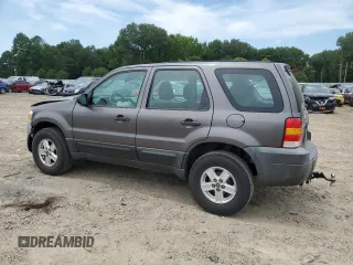 2005 Ford Escape XLS Value with VIN 1FMYU02ZX5KA88548, listed as a Copart auction lot 64025804 with 176,155 mi miles and Salvage Title. Bid and sale history available at carsss.com. Image 2.