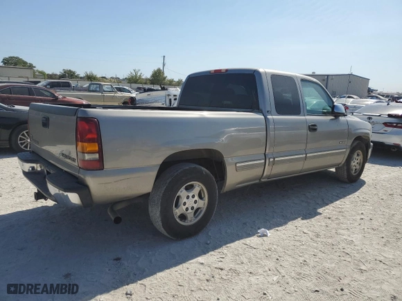 2000 Chevrolet Silverado 1500 LS with VIN 2GCEC19T8Y1399661, listed as a Copart auction lot 76661874 with 328,468 mi miles and Clean Title. Bid and sale history available at carsss.com. Image 3.