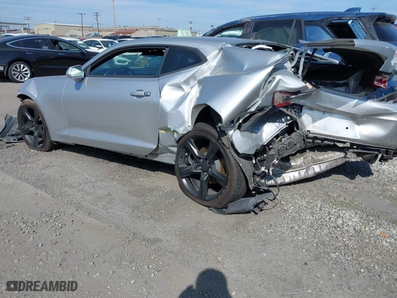 2016 Chevrolet Camaro 2LT with VIN 1G1FD1RX9G0159140, listed as a IAAI auction lot 41777895 with 1 mi miles. Bid and sale history available at carsss.com. Image 3.