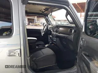 2020 Jeep Wrangler Unlimited Sport S z VIN 1C4HJXDN8LW126929, wystawiony jako IAAI lot #41949281 z przebiegiem 111 085 mil mil oraz . Historia ofert i sprzedaży dostępna na DreamBid. Obrazek 5.