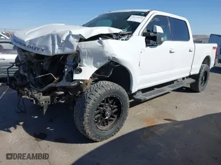 2017 Ford Super Duty F-250 SRW Lariat with VIN 1FT7W2BT1HEE53574, listed as a IAAI auction lot 41375619 with 165,655 mi miles. Bid and sale history available at carsss.com. Image 19.