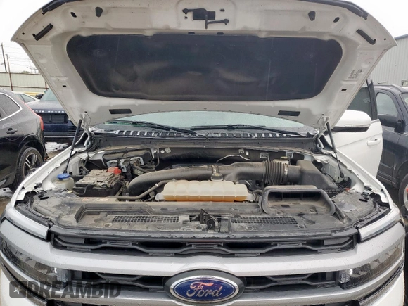 2022 Ford Expedition Max XLT z VIN 1FMJK1HT3NEA56300, wystawiony jako Copart lot #55609435 z przebiegiem 39 486 mil mil oraz Szkoda całkowita • Salvage title. Historia ofert i sprzedaży dostępna na DreamBid. Obrazek 12.