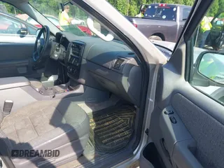 2004 Ford Explorer XLS with VIN 1FMZU72K94UB45244, listed as a IAAI auction lot 42300250 with 267,809 mi miles and . Bid and sale history available at DreamBid. Image 5.