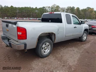 2012 Chevrolet Silverado 1500 LT with VIN 1GCRCSE01CZ332418, listed as a IAAI auction lot 41861959 with 309,818 mi miles. Bid and sale history available at carsss.com. Image 4.