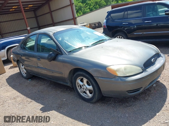 2005 Ford Taurus SE with VIN 1FAFP532X5A272398, listed as a IAAI auction lot 42001798 with 159,199 mi miles. Bid and sale history available at carsss.com. Image 1.